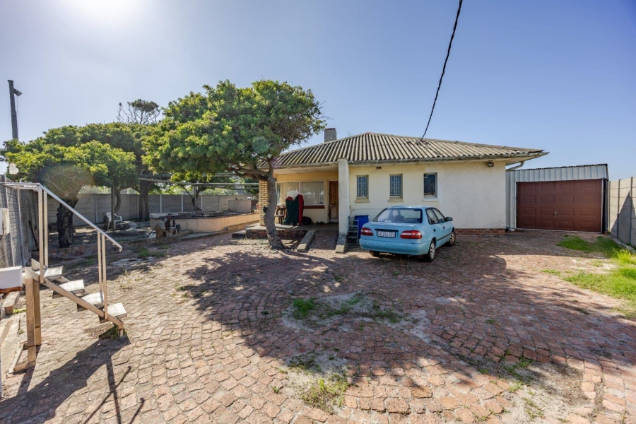 3 Bedroom Property for Sale in Rugby Western Cape